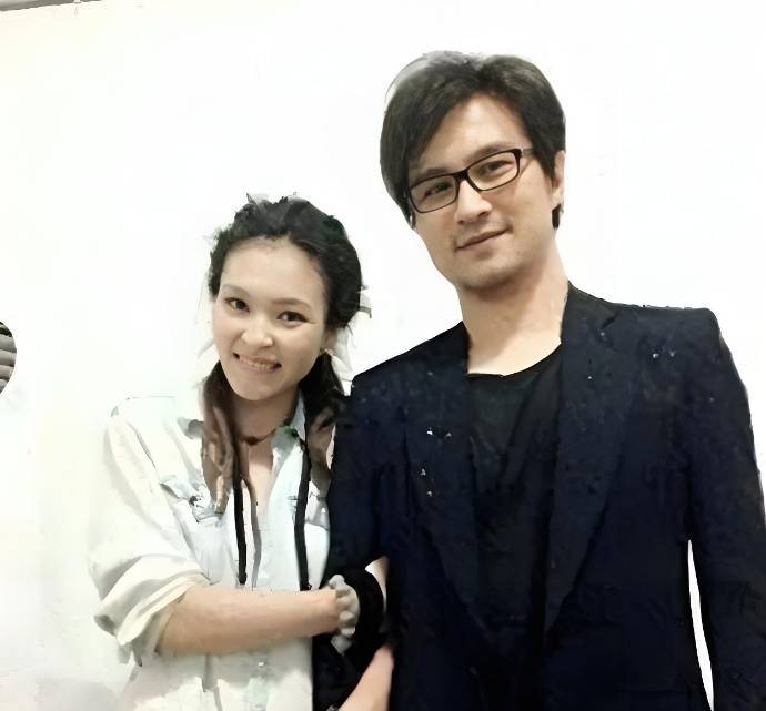 皇冠信用盘怎么弄
_女歌手发文称遭遇车祸皇冠信用盘怎么弄
，瞳孔散掉半年开颅2次！其丈夫两年前因病去世，汪峰曾发文安慰