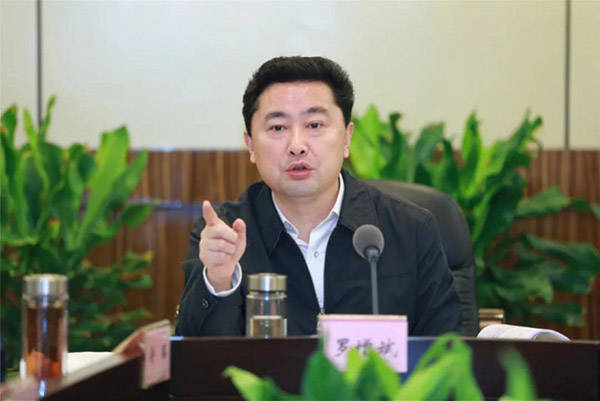 皇冠信用网开户
_海南省委原常委、海口市委原书记罗增斌被双开：违背“两个维护”政治原则