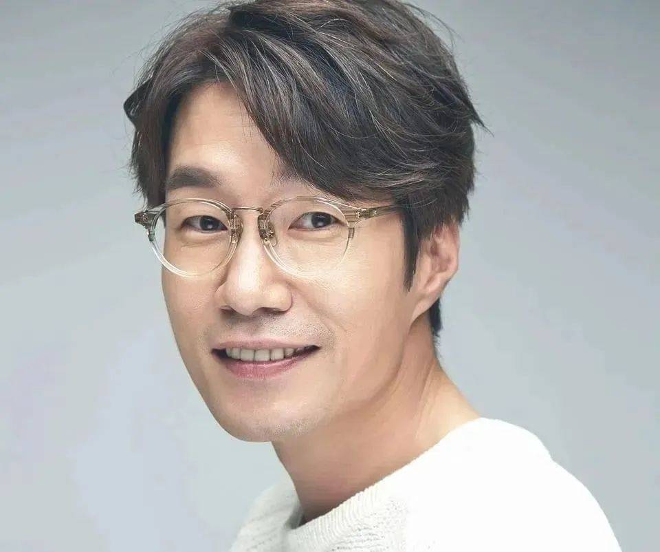 皇冠信用盘怎么申请_55岁男演员被发现在车内去世皇冠信用盘怎么申请,此前因酒驾被逮捕,曾出演《请回答1988》《素媛》