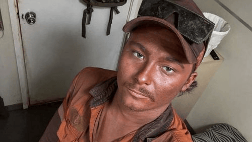 皇冠信用网注册开户_23岁澳大利亚1米78男子淹死在印尼1米5深泳池皇冠信用网注册开户,遗体送回国心脏丢失,出现多处割伤和瘀痕