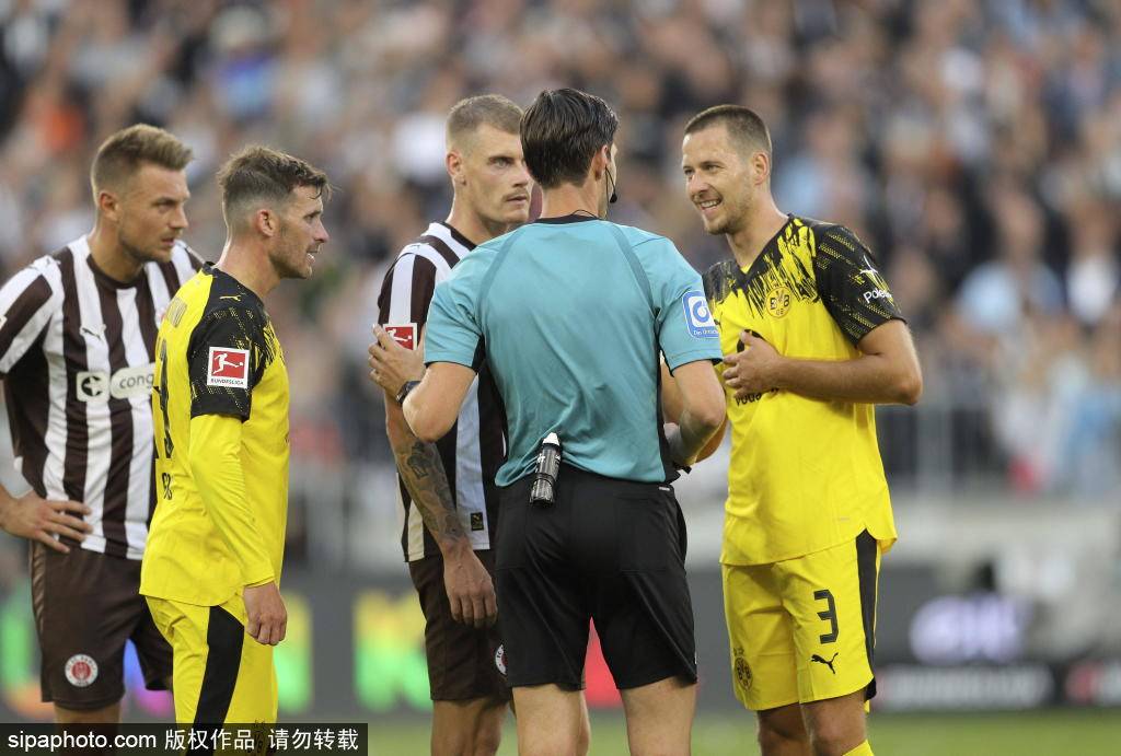 皇冠信用网登2代理_德温特：阿莱格里依然是原来的他皇冠信用网登2代理，米兰之战期待胜利