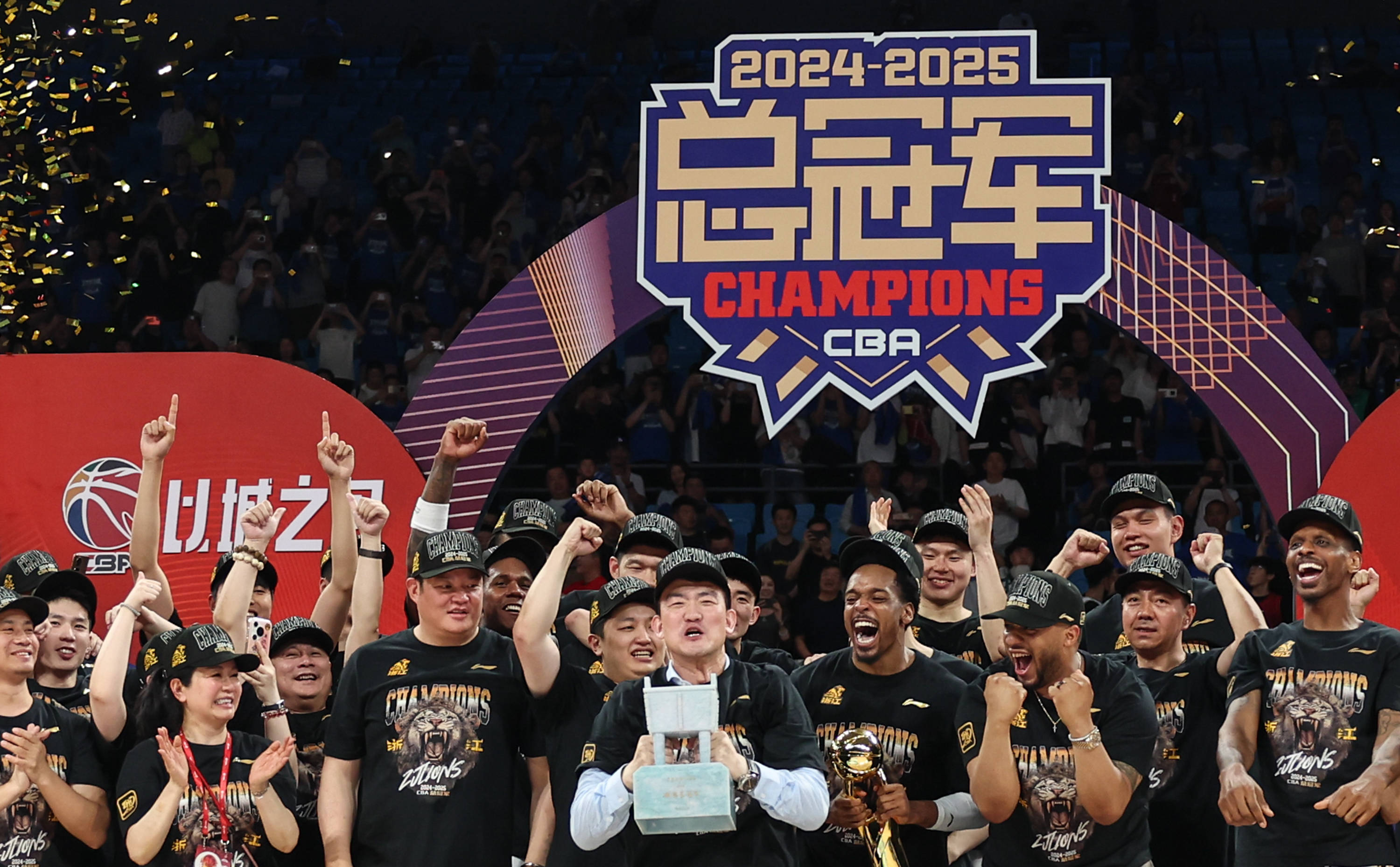 皇冠信用APP下载_CBA每年给篮协上缴1亿 补贴女篮和发展青少年篮球