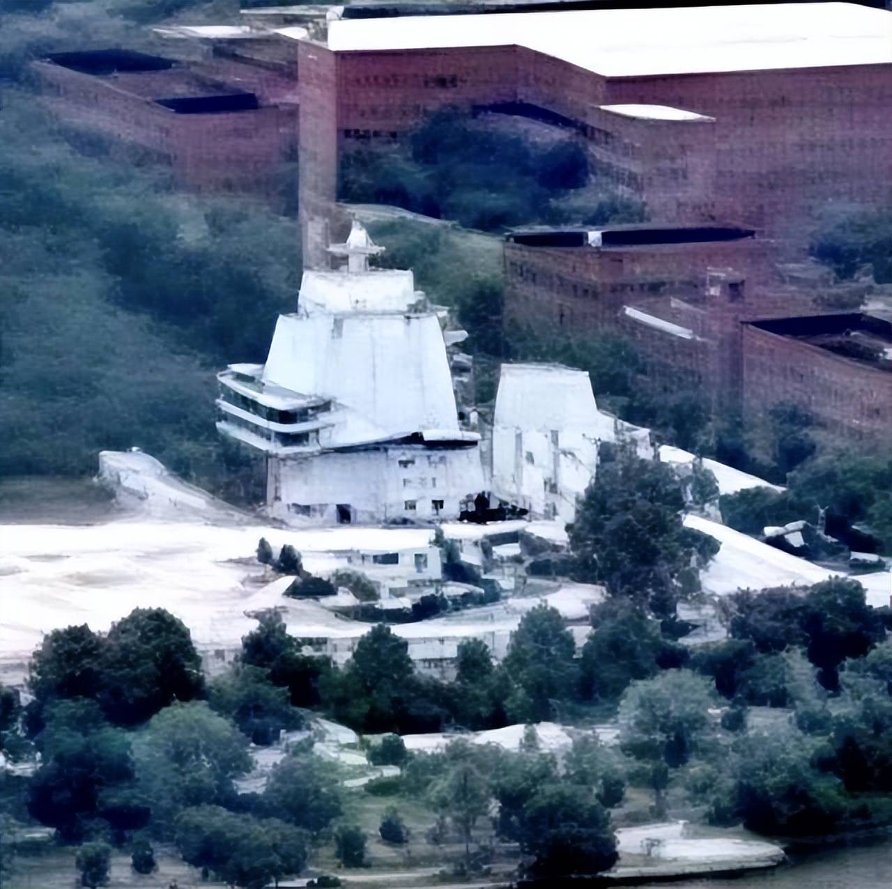 介绍个皇冠信用盘网址_谜一样的舰岛震撼亮相！中国12万吨核航母曝光介绍个皇冠信用盘网址，技术已超越美国福特号？