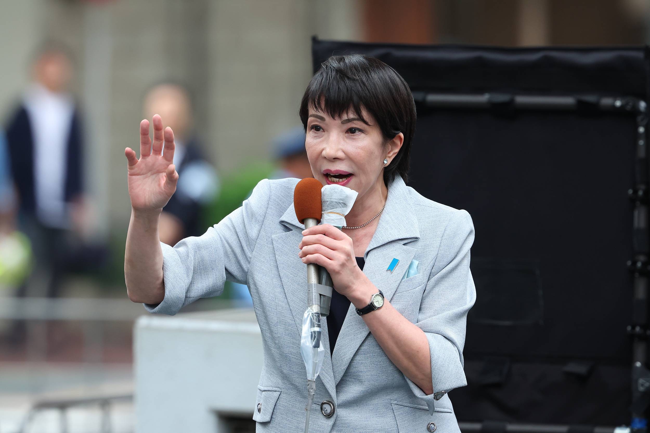 皇冠信用网_日本迎来第一位女首相皇冠信用网！高市早苗拿下自民党总裁选举