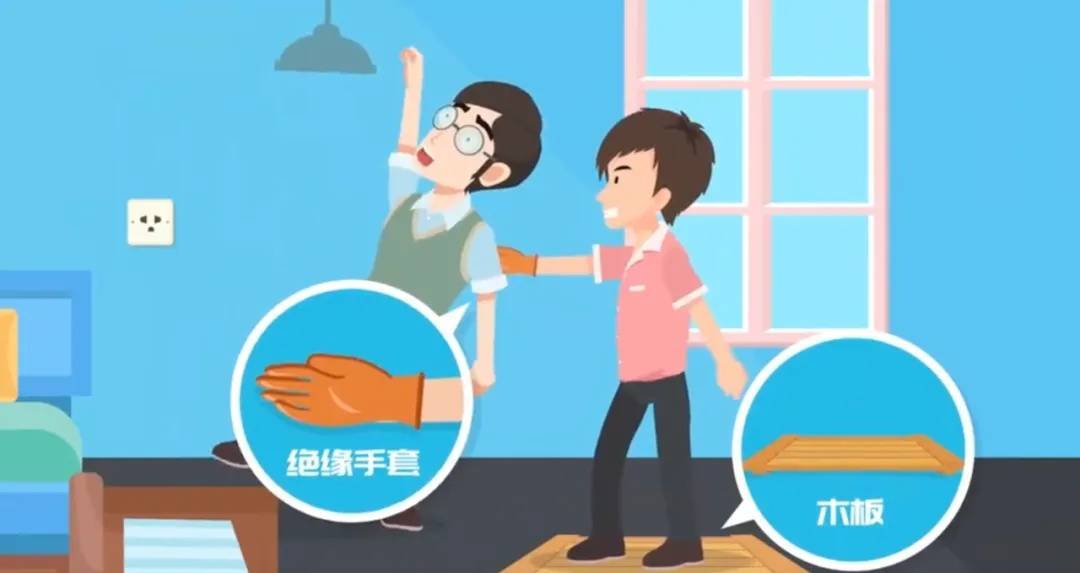 皇冠信用网出租足球_妻子抄起20斤油桶砸老公皇冠信用网出租足球，“晚10秒，后果不堪设想……”