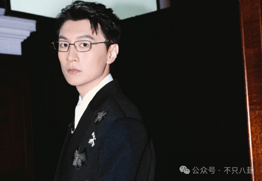 hga035会员注册_他俩没分手但被拍到吵架了hga035会员注册，吵得很凶......