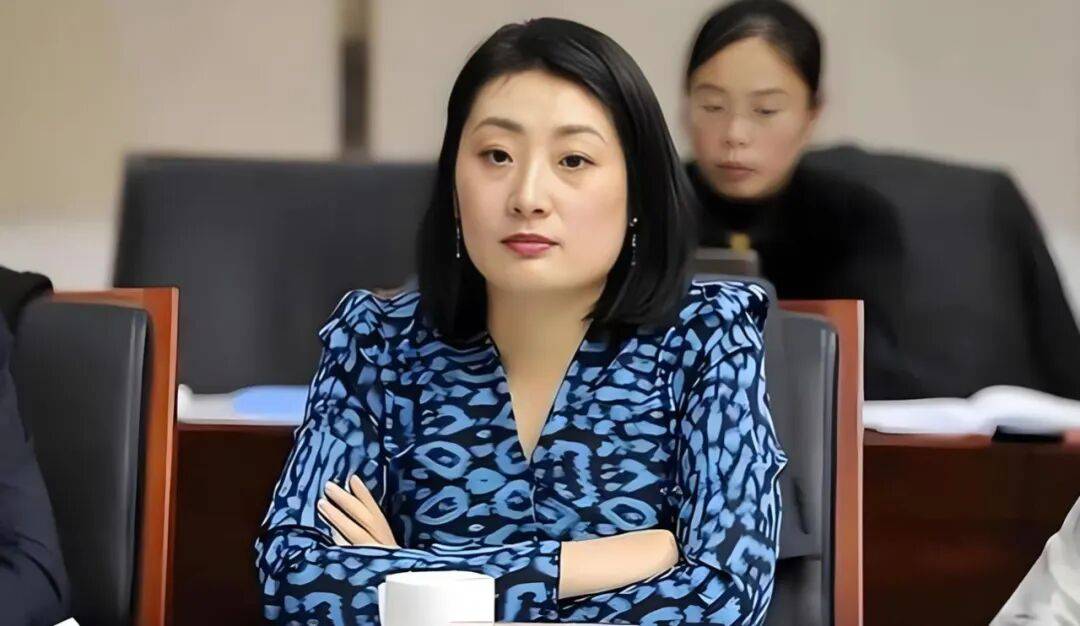 德国vs卢森堡
_马光远：辞职是宗馥莉最好且唯一的选择