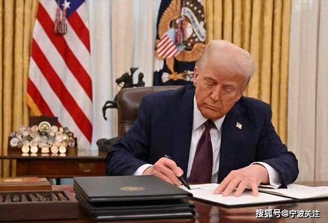 皇冠信用盘代理
_特朗普8小时改口说还是继续月底谈的皇冠信用盘代理
！加关税就纯打嘴炮喷下