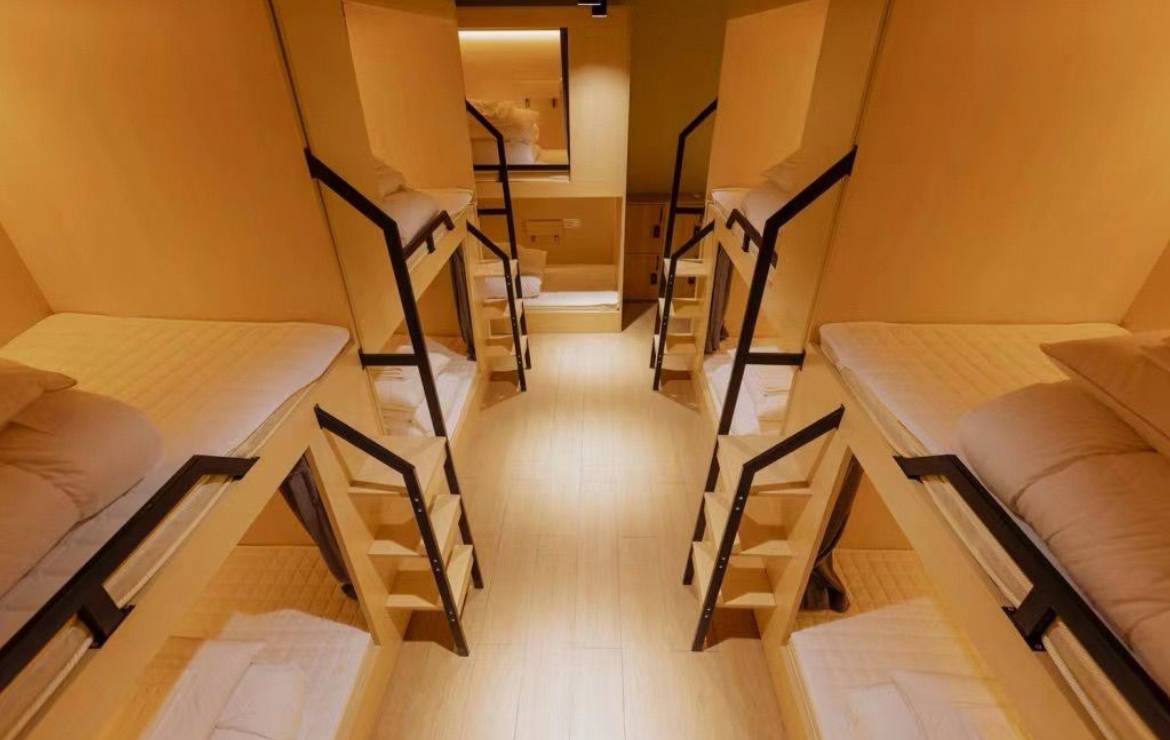 皇冠登一登二登三区别_成都一酒店回应禁止40岁以上男性30岁以上女性预定特价房：有客人不理解规则报过警