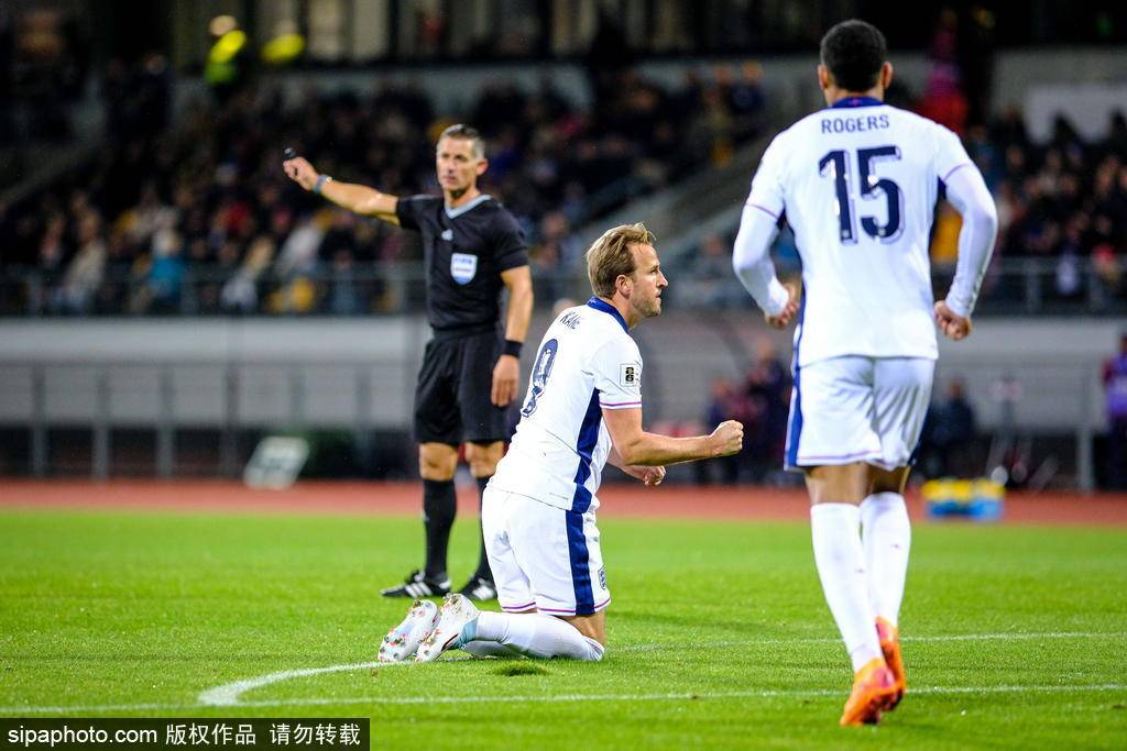 皇冠信用网会员账号
_欧洲首队皇冠信用网会员账号
！世预赛-凯恩两球 英格兰5-0拉脱维亚进世界杯