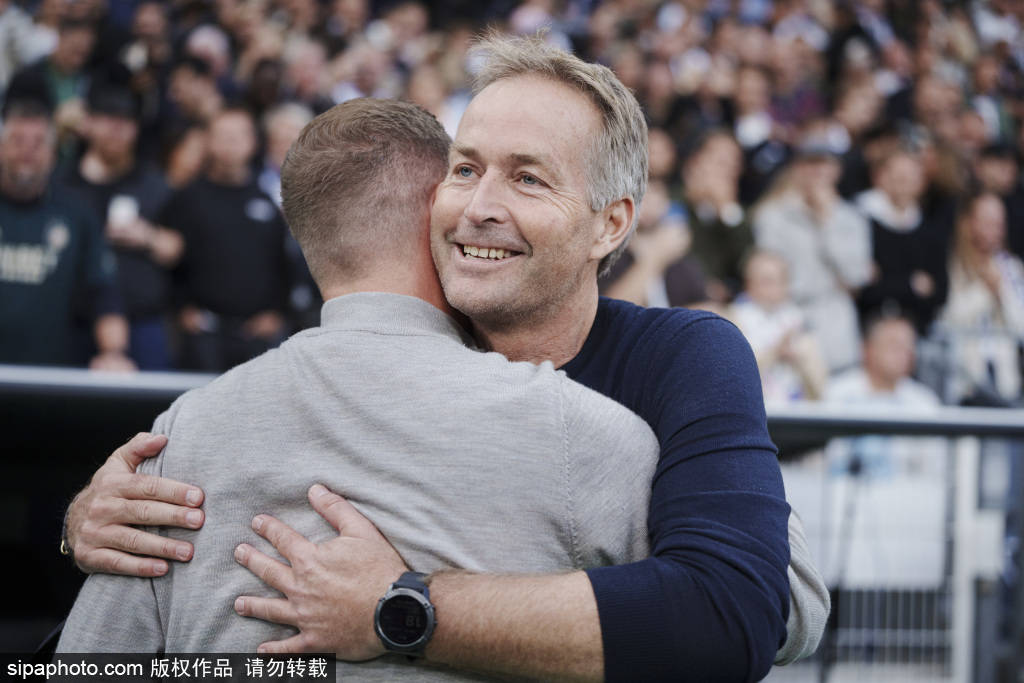 皇冠信用网怎么申请_4-3逆转！3-1拿下！中超疯狂一夜：蓉城+申花紧追海港皇冠信用网怎么申请，积分榜更新，争冠太刺激了