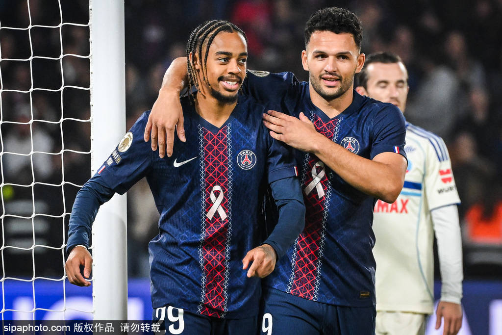 皇冠足球平台代理_进球大战皇冠足球平台代理！法甲-巴尔科拉破门 巴黎连追2球3-3斯特拉斯堡