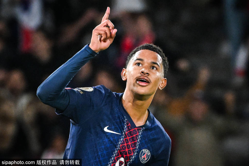 皇冠足球平台代理_进球大战皇冠足球平台代理！法甲-巴尔科拉破门 巴黎连追2球3-3斯特拉斯堡