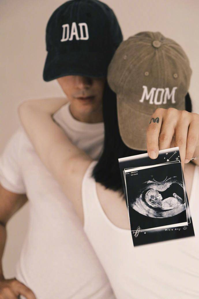 皇冠足球平台申请
_陈伟霆官宣生子皇冠足球平台申请
，王晶：他花了很长时间才红的