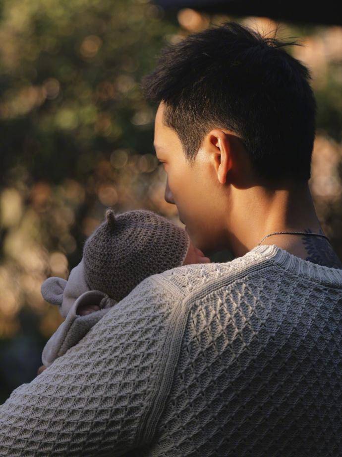 皇冠足球平台申请
_陈伟霆官宣生子皇冠足球平台申请
，王晶：他花了很长时间才红的