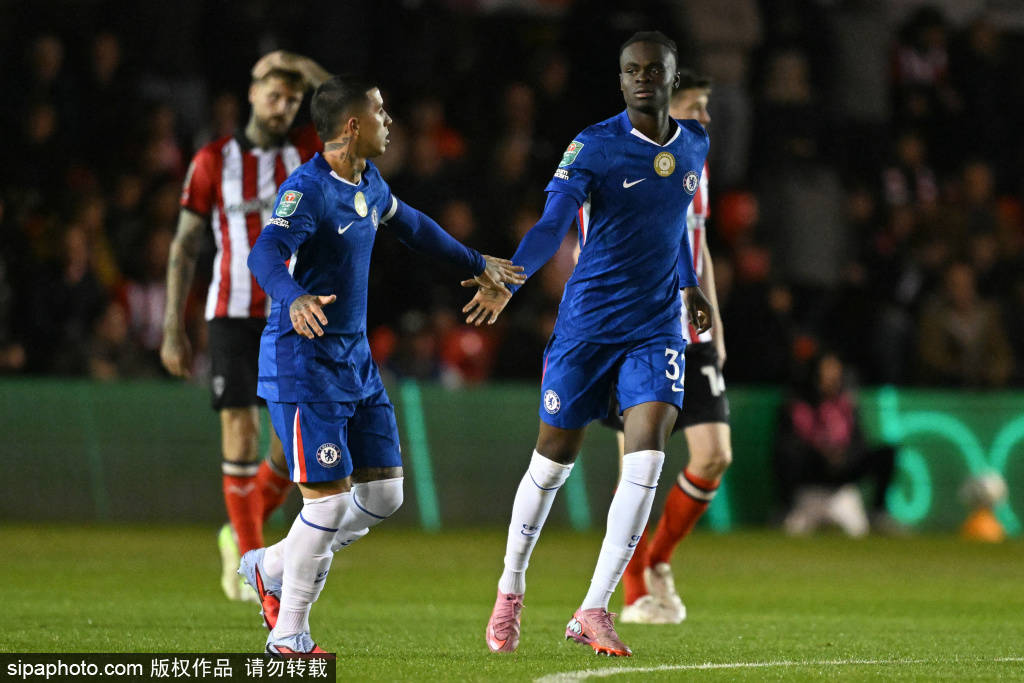 皇冠信用网哪里申请_切尔西轻取诺丁汉森林皇冠信用网哪里申请，主帅马雷斯卡对波斯特科格鲁被解雇感到遗憾