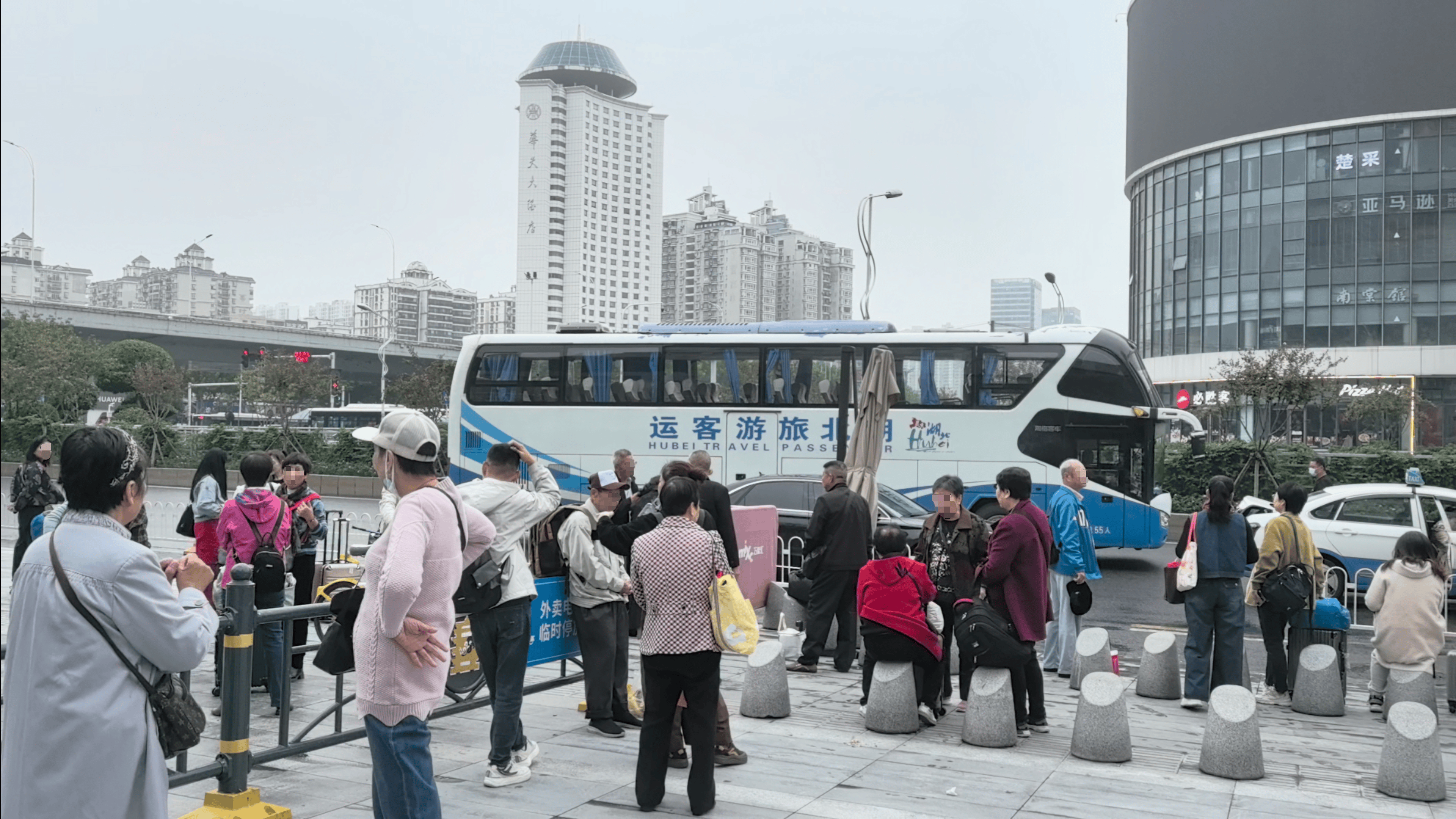 世界杯信用网代理申条件
_7小时“铁腚”大巴游老年团全纪录:不在家里做饭世界杯信用网代理申条件
,我出门就像打鸡血