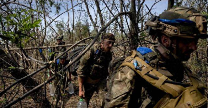 皇冠信用盘会员注册网址_红军城大势已去皇冠信用盘会员注册网址，乌军士兵倒戈投俄后，公开宣布泽连斯基才是乌克兰的敌人