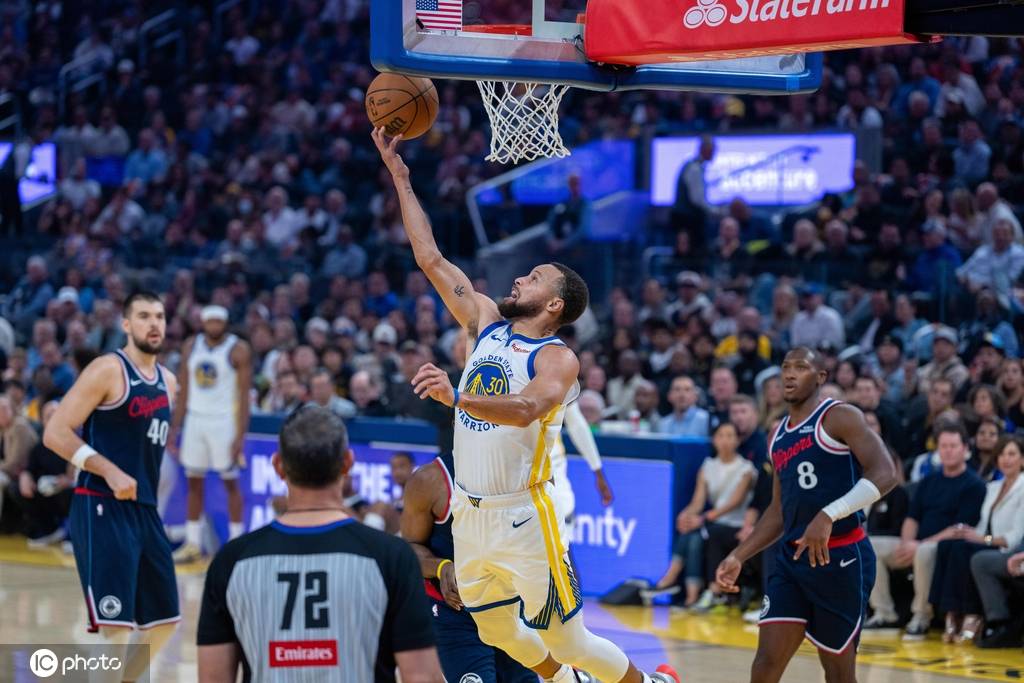 皇冠信用网注册开通_库里19+8哈登下半场0分 勇士轻取快船两连胜