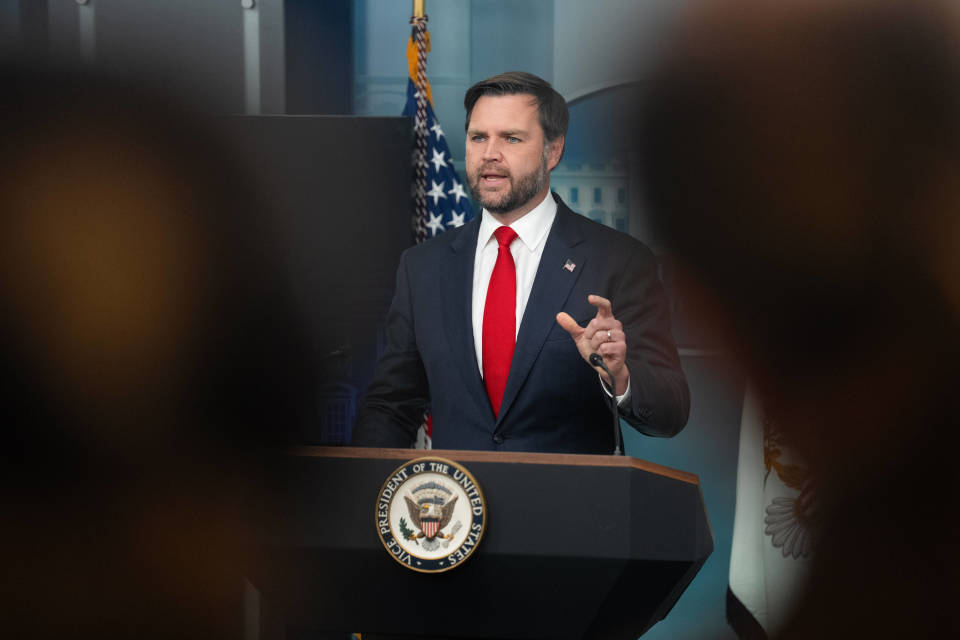 世界杯平台代理合作_哈马斯“假装寻找遗体”世界杯平台代理合作，激怒以色列撕毁停火协议