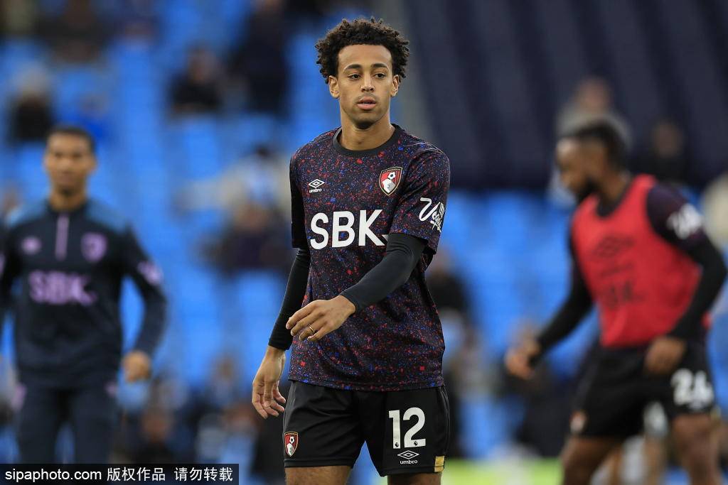 比较正规的足球
_瓜迪奥拉捡到宝！曼城最闪亮璞玉浮现比较正规的足球
，他让哈兰德笑开花