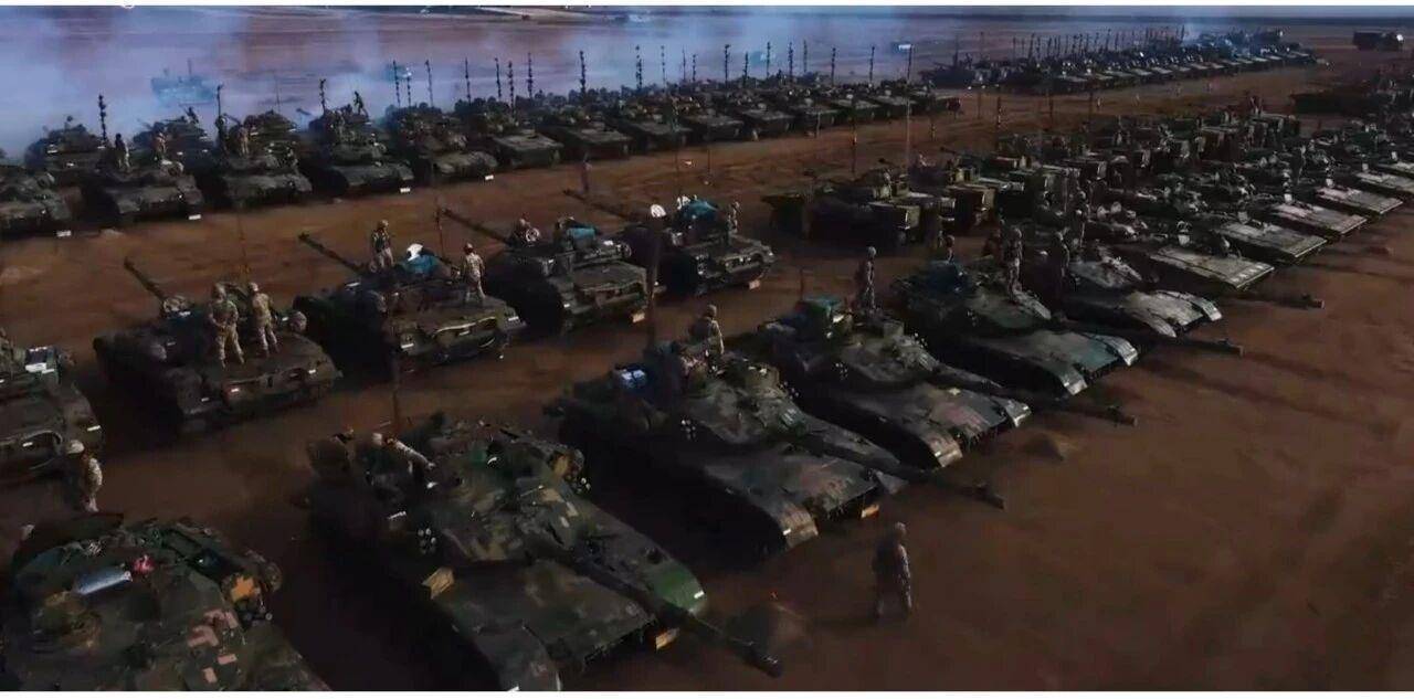 首尔叁星迅雷 vs 安阳正官庄 RB
_大场面!机器狗、无人机开路首尔叁星迅雷 vs 安阳正官庄 RB
,实兵对抗演练画面公布