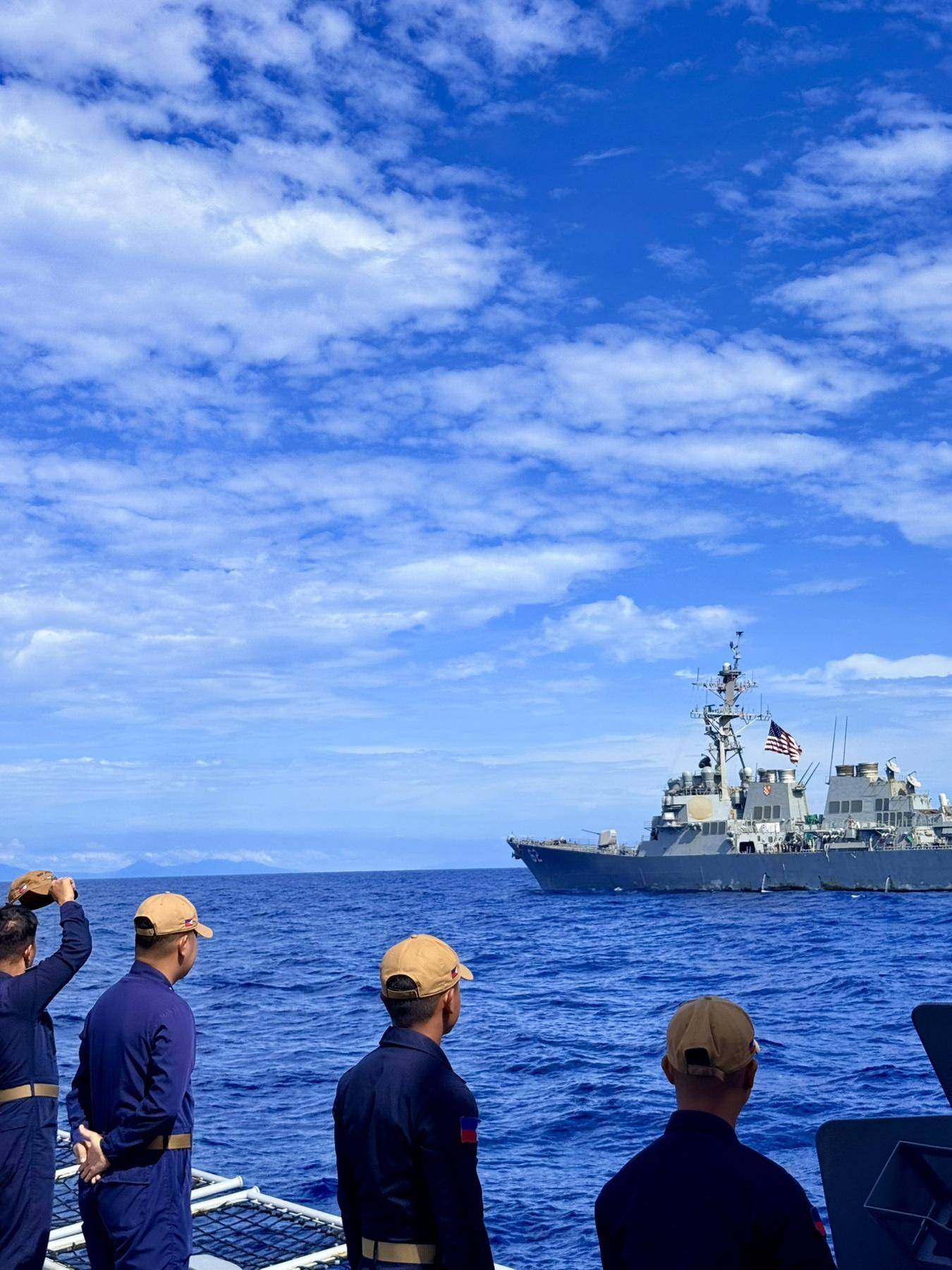 皇冠信用网怎么注册
_美军再度遭遇耻辱时刻：中国海军6艘战舰包围皇冠信用网怎么注册
，815舰插入南海演习