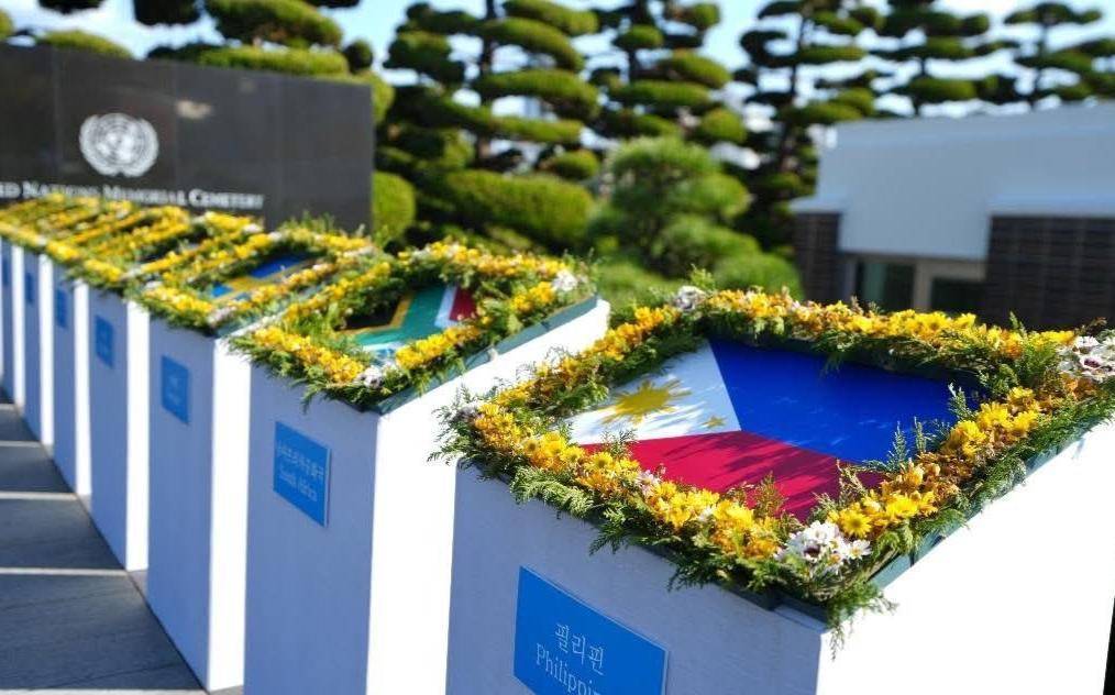 皇冠信用网怎么注册
_美军再度遭遇耻辱时刻：中国海军6艘战舰包围皇冠信用网怎么注册
，815舰插入南海演习