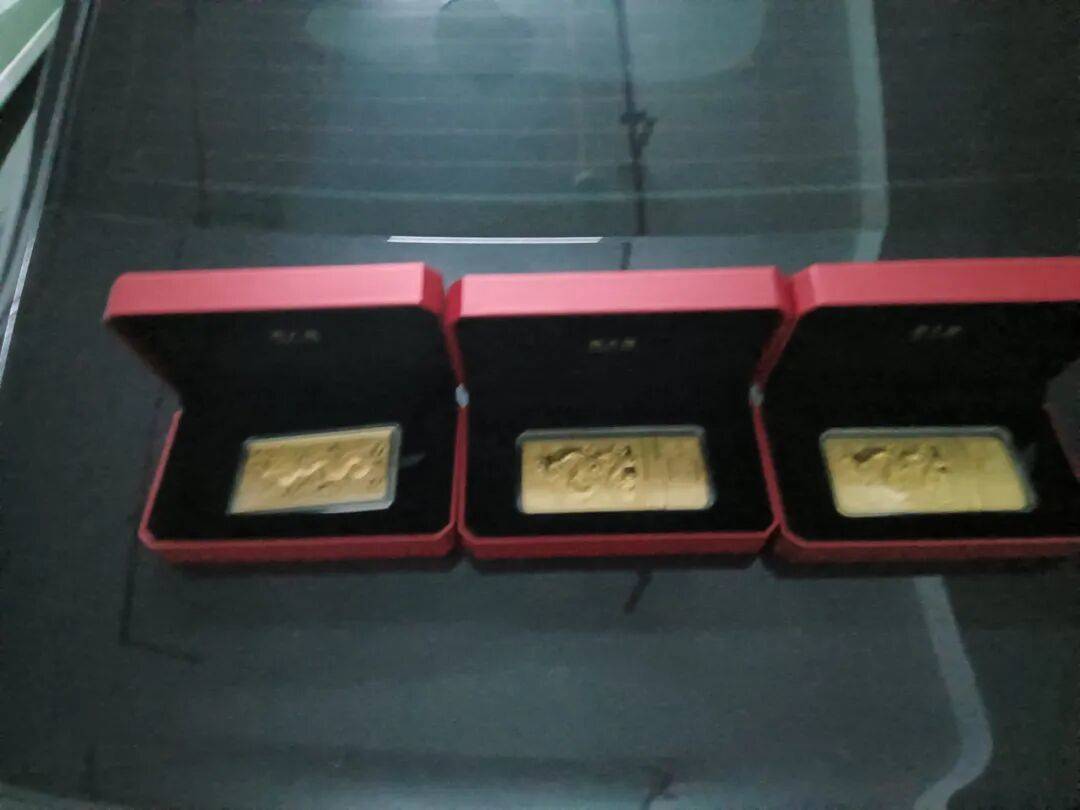 2022年世界杯盘口
_股市套现170万元后2022年世界杯盘口
，杭州男子豪购300克金条！老板当场报警……