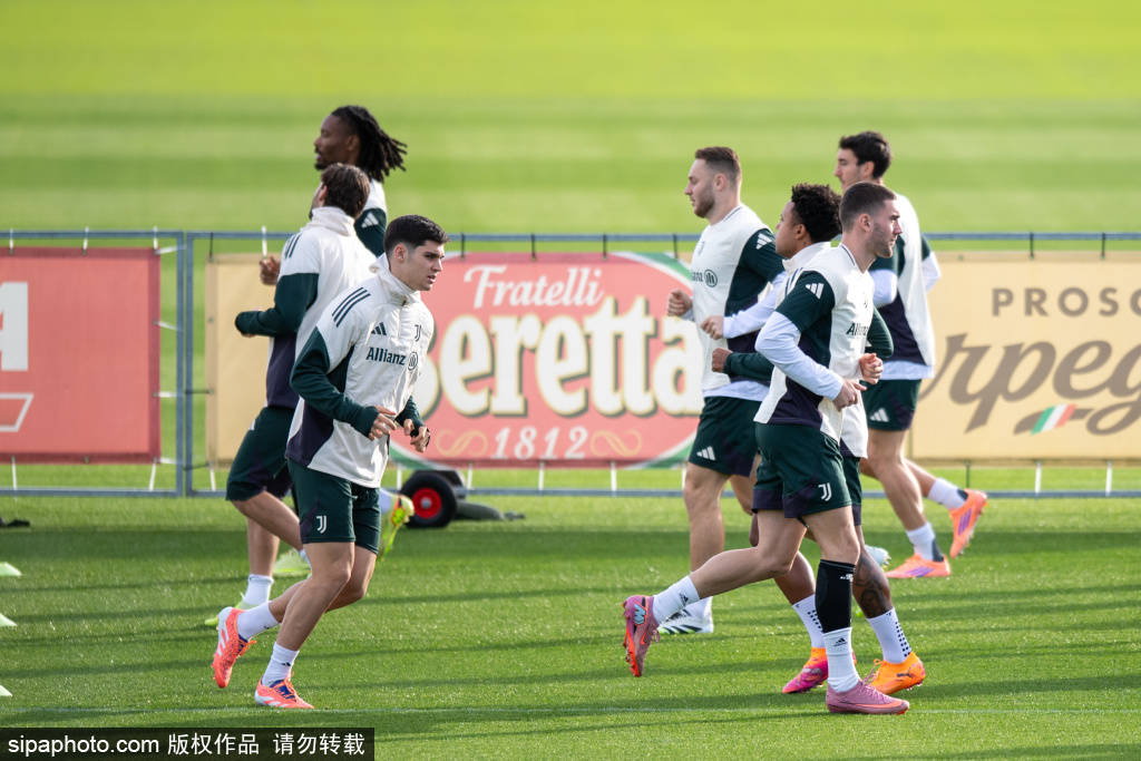 怎么开通皇冠信用开户
_尤文图斯与国米中场的交易风波：洛卡特利与弗拉泰西的互换可能性探讨