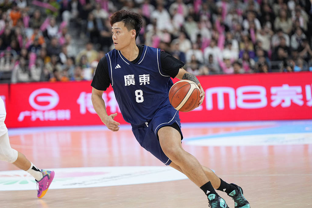 皇冠信用出租
_全运会男篮-徐杰6记三分赵睿13+4+5 广东轻取浙江摘金