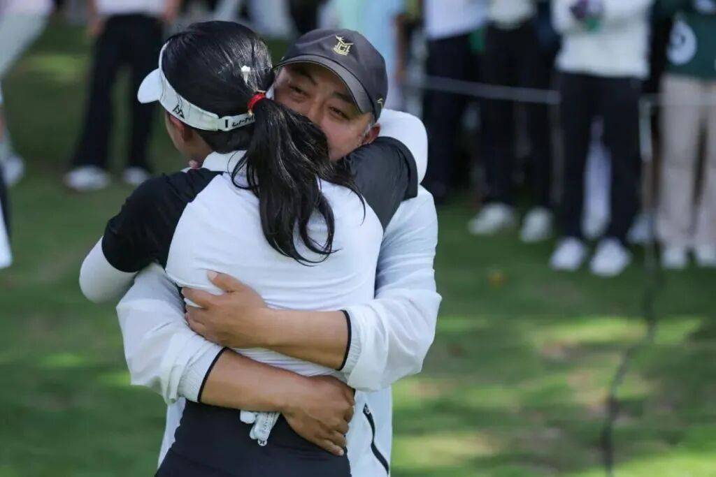 皇冠信用平台出租出售
_刘国梁15岁女儿首战全运会皇冠信用平台出租出售
,成绩出炉!刘国梁也来到比赛现场加油