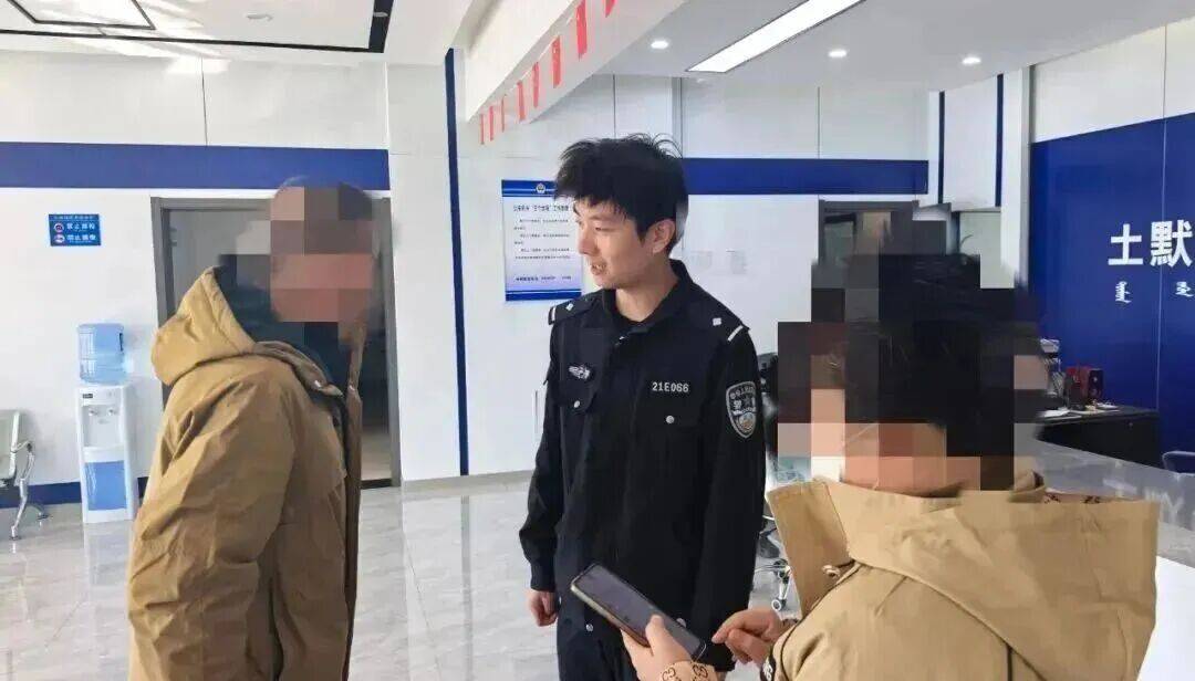 皇冠信用盘登2代理申请
_男子彩票中奖太兴奋皇冠信用盘登2代理申请
，拍照发业主群分享，隔天奖金被邻居冒领……