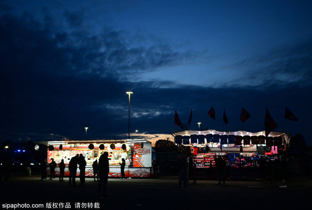 皇冠信用盘出租代理
_争议判罚引热议皇冠信用盘出租代理
!米兰1-0险胜拉齐奥直指榜首