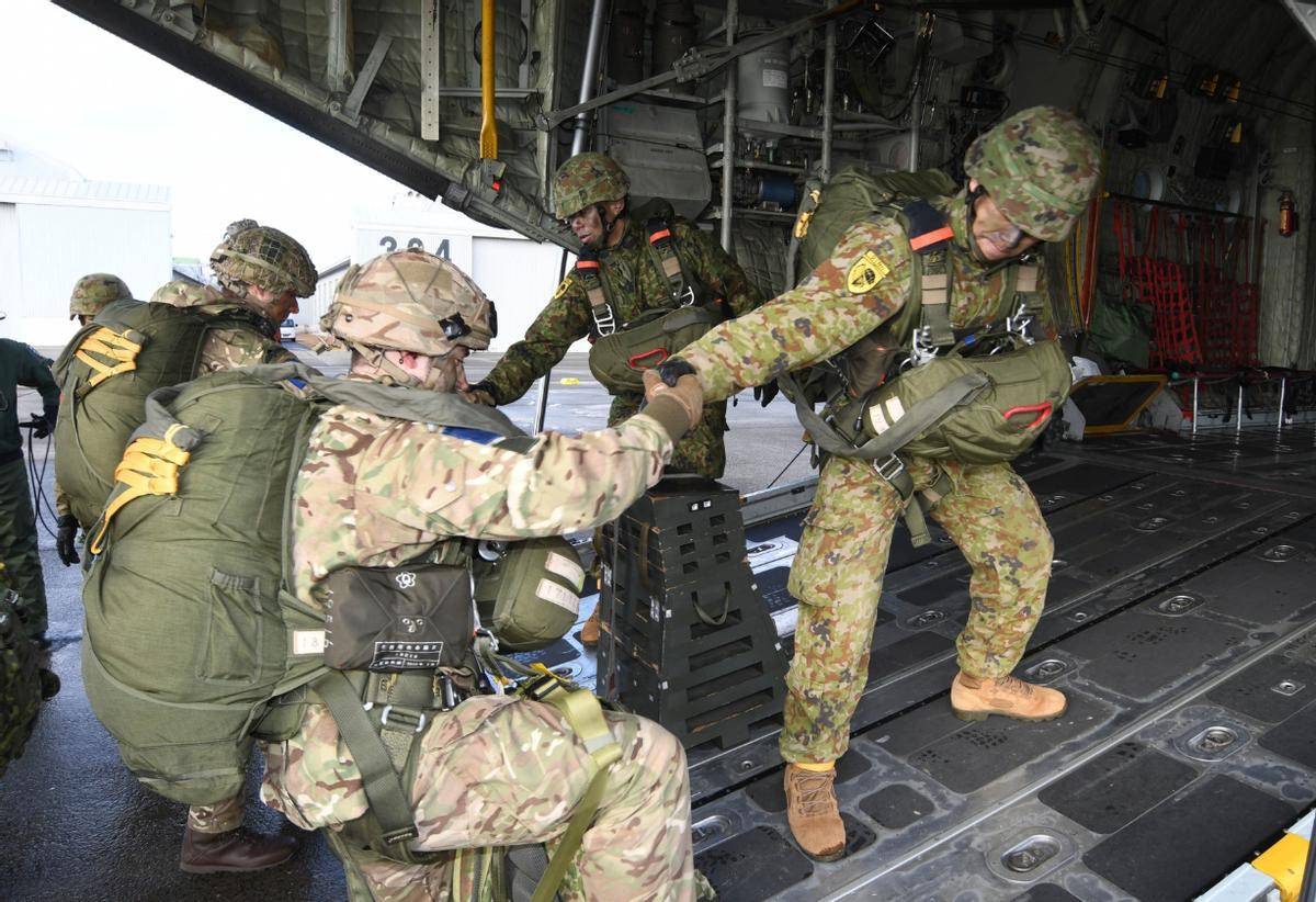 皇冠信用网登3代理注册
_中日关系剑拔弩张之际皇冠信用网登3代理注册
，英国不远千里为日本拱火，与自卫队演练联合夺岛！