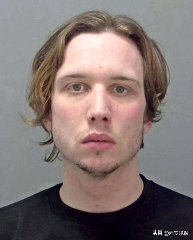 信用網皇冠申请注册_英国一男子闯入女子家中信用網皇冠申请注册，连刺她8刀，事后还假装受害者，被判处30年监禁