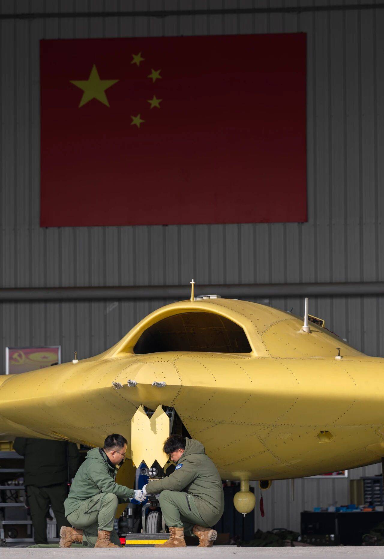 皇冠信用網出租足球_重大突破皇冠信用網出租足球！彩虹-7高空高速隐身无人机成功首飞