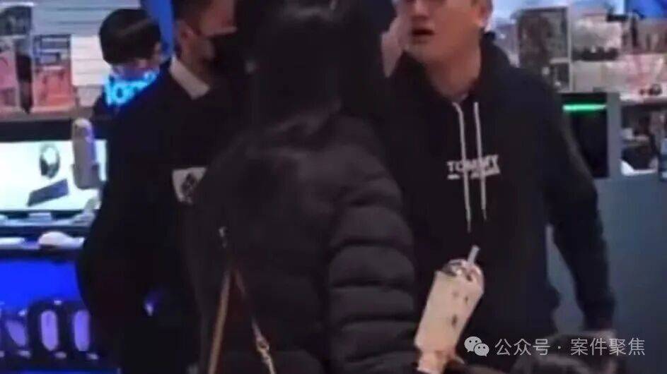 横滨湾星队vs名古屋中日龙队_上海地铁一男子被打10个耳光不还手！还手算互殴成历史横滨湾星队vs名古屋中日龙队，新规不再和稀泥！正当防卫3要件→