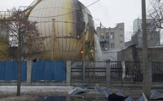 2025-2026赛季英超联赛赛程时间表_联合反美！俄潜艇为油轮护航2025-2026赛季英超联赛赛程时间表，猛烈轰炸美国工厂，中国向全球表态