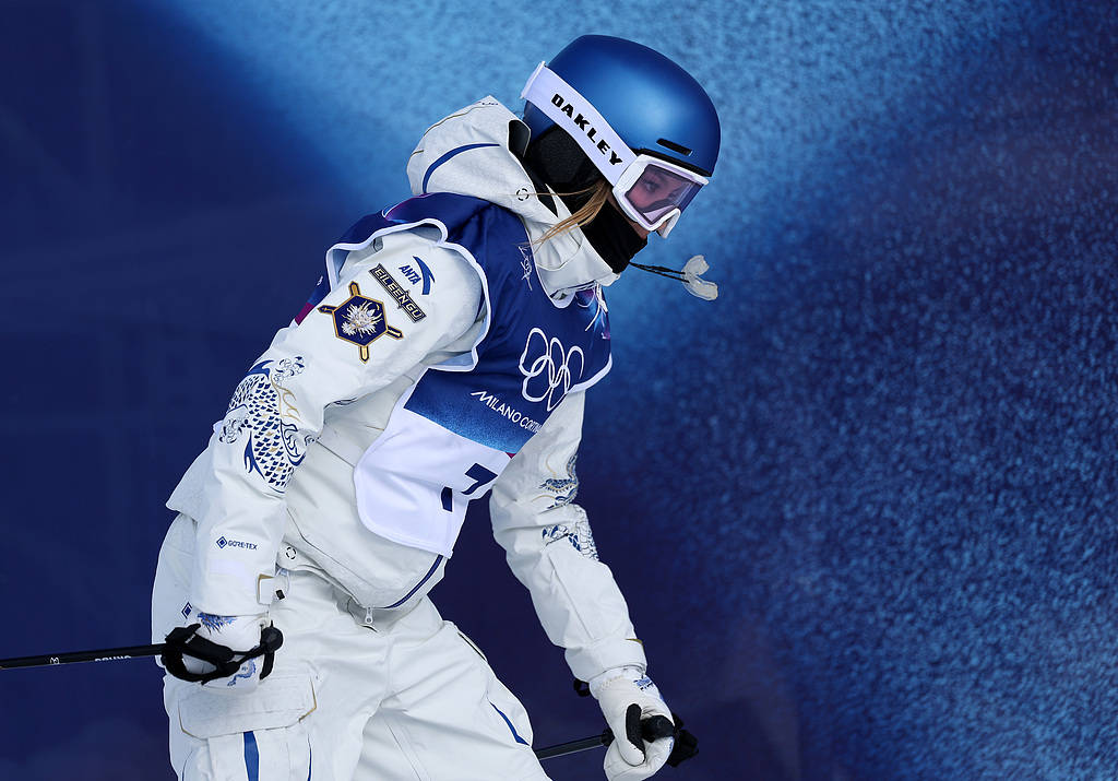 皇冠信用网代理出租_自由式滑雪女子坡面障碍技巧预赛 谷爱凌首轮失误摔倒