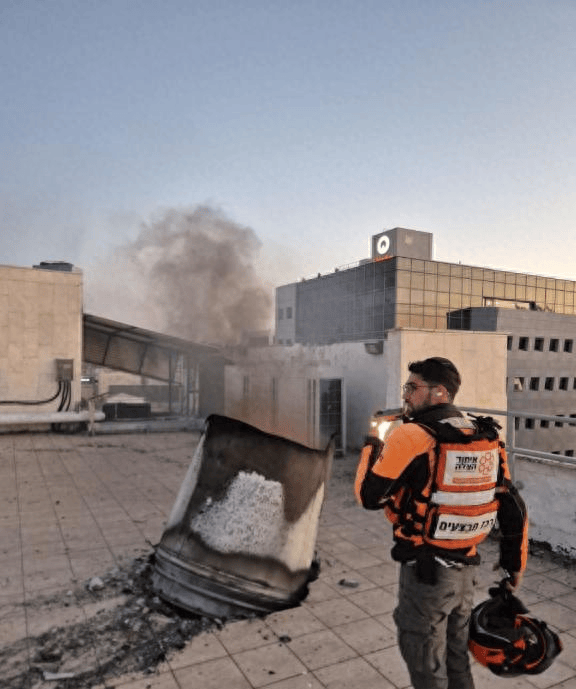 皇冠信用庄家_伊朗第13波导弹雨砸下皇冠信用庄家,100万大军准备打地面战,英法德已选边站