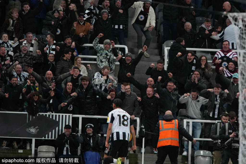 皇冠信用盘代理流程_卡里克执教曼联的辉煌：英超拿分榜首皇冠信用盘代理流程，红魔重焕生机！